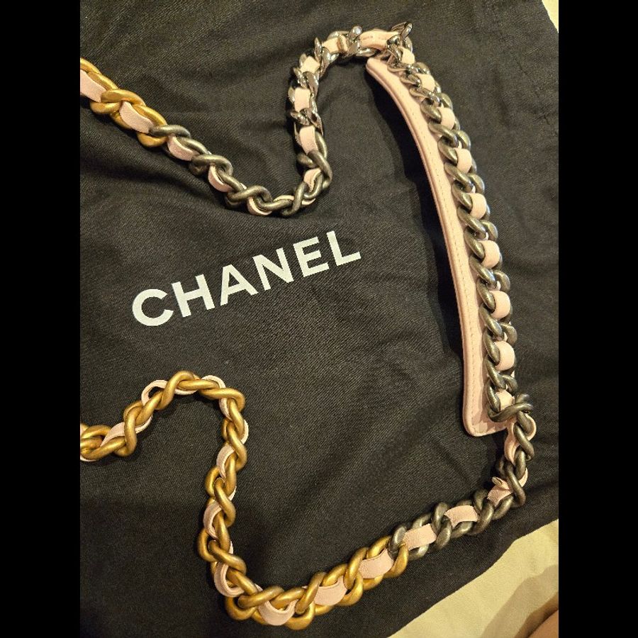 Chanel 19 口蓋包櫻花粉淺粉色26cm晶片款-9