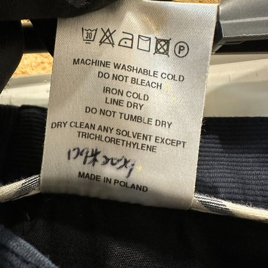 【美收精品】BURBERRY 黑色長褲 4-160【隔月月中將轉賣至日本 上架期限30天】-5
