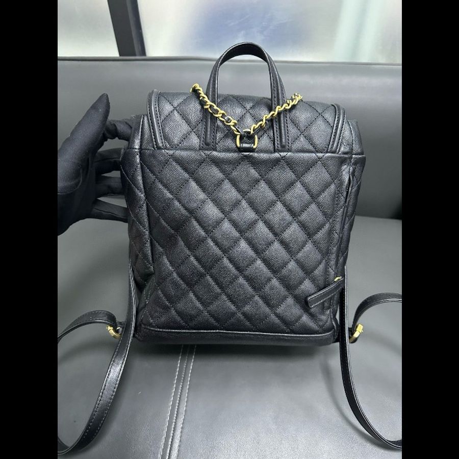 Chanel vanity case small backpack 黑金荔枝皮-2