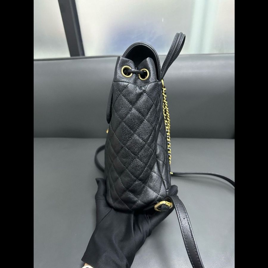 Chanel vanity case small backpack 黑金荔枝皮-4