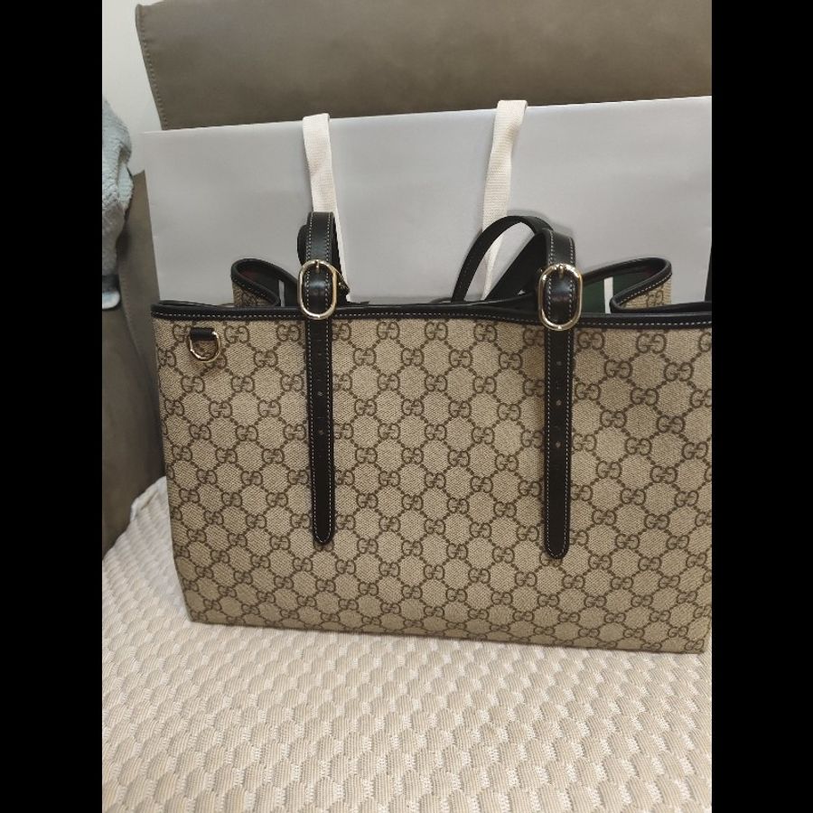 Gucci新款GG Emblem 系列手提肩包-6