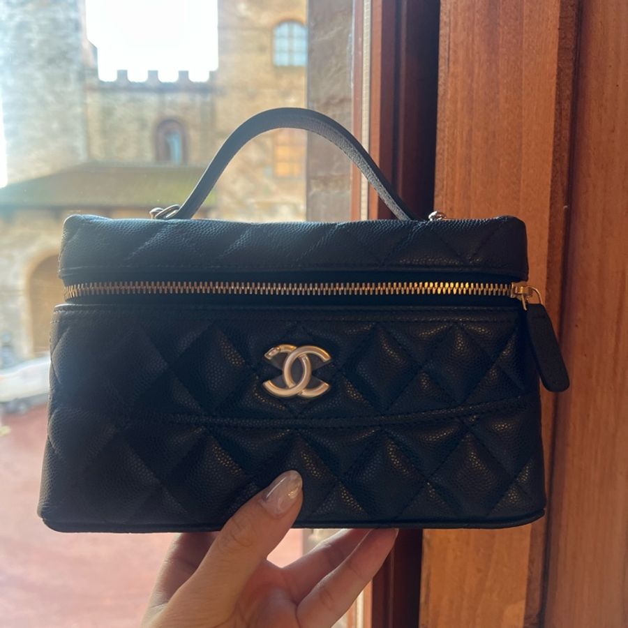 「全新」晶片款 Chanel最火熱LP黑色荔枝牛皮可斜背可手拿-9