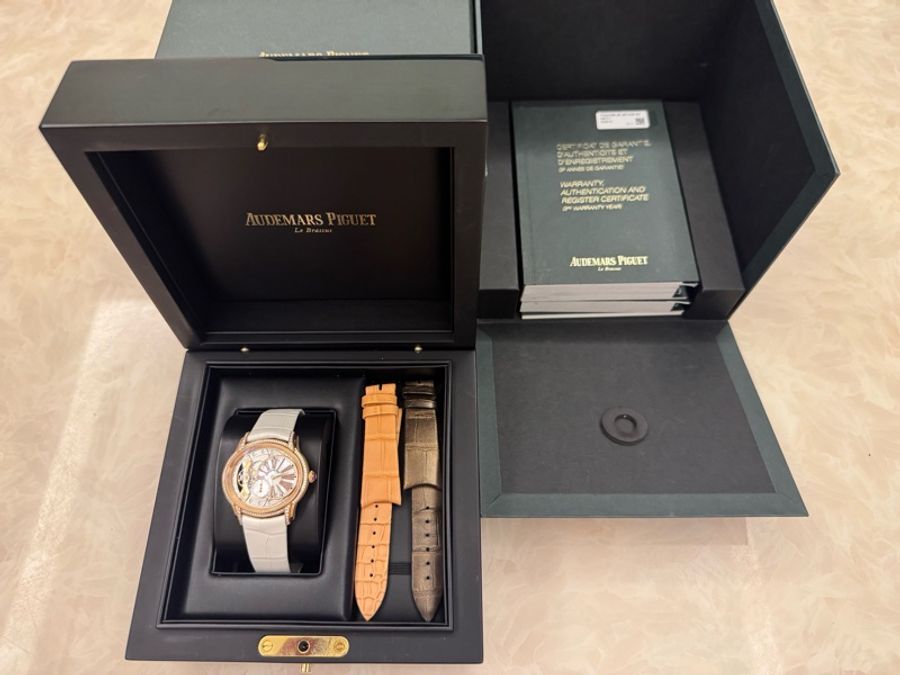 💎【HELYN 精選】 Audemars Piguet 愛彼 Millenary 77247OR 玫瑰金鏤空女錶 三色原裝錶帶組合|停產絕版|原價 NT$ 1,013,000 |HELYN 典藏級入選款-6