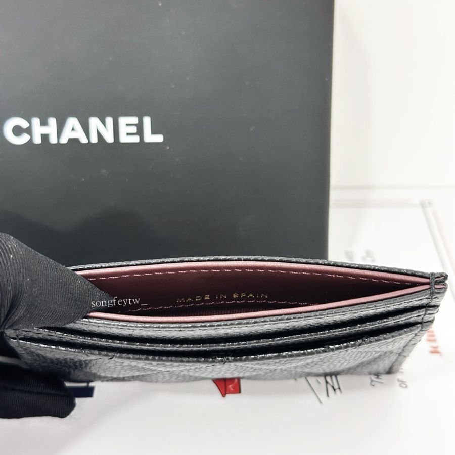 Chanel 經典 粒紋小牛皮 黑金卡片夾-4