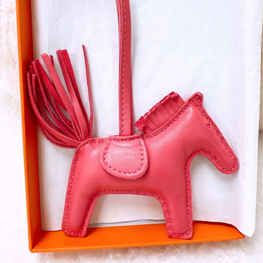 Hermes rodeo PM 粉色小馬包掛-1