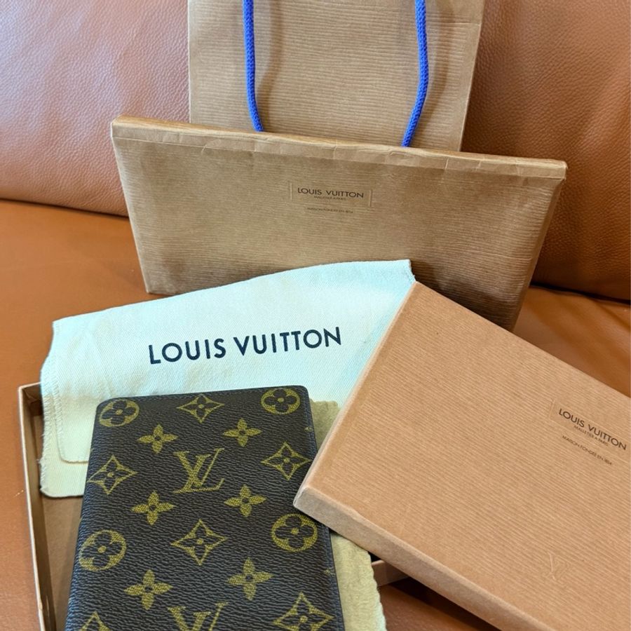 收藏級|真品 LV 路易威登 Monogram 經典原花雙折長夾 護照夾 西裝正裝錢包-3