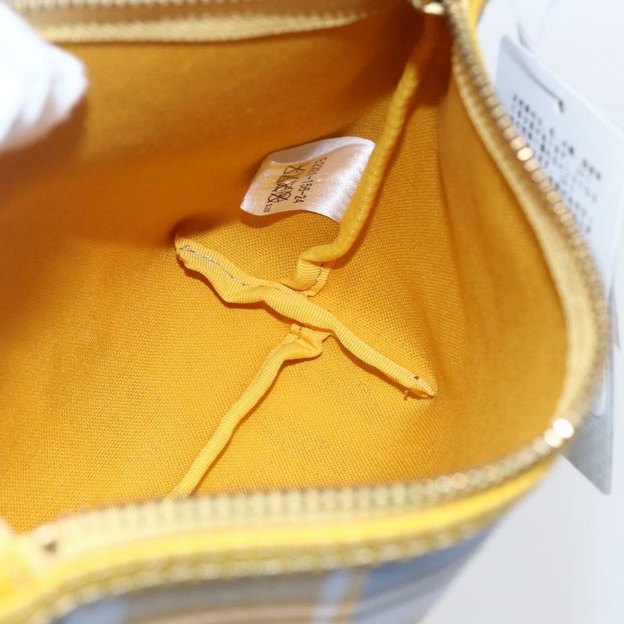【日本直送】BURBERRY Nova 格紋帆布手拿包 淺藍色 Auth am9536V-13
