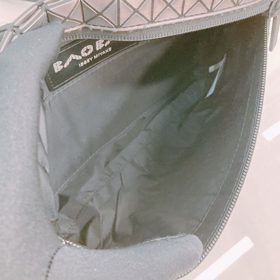 MS0373 BAO BAO ISSEY MIYAKE 經典格仔紋肩帶包包SHOULDER BAG PVC-15