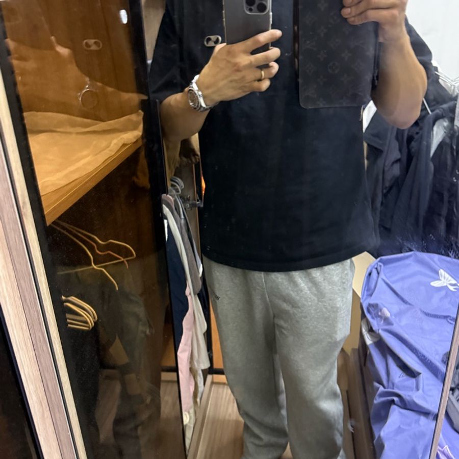 LV男士黑武士 老花 手拿包 郵差包 手機包-9