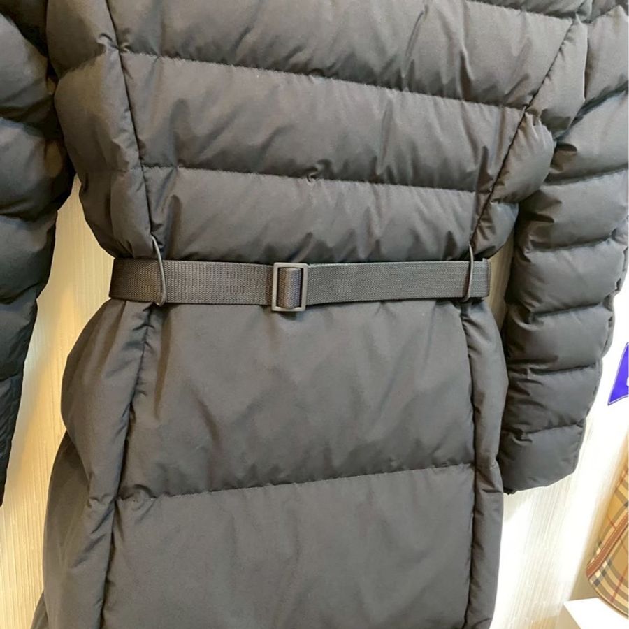 BURBERRY英國黑色連帽鵝絨大衣M-6