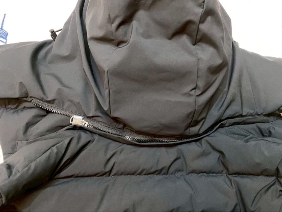 BURBERRY英國黑色連帽鵝絨大衣M-17