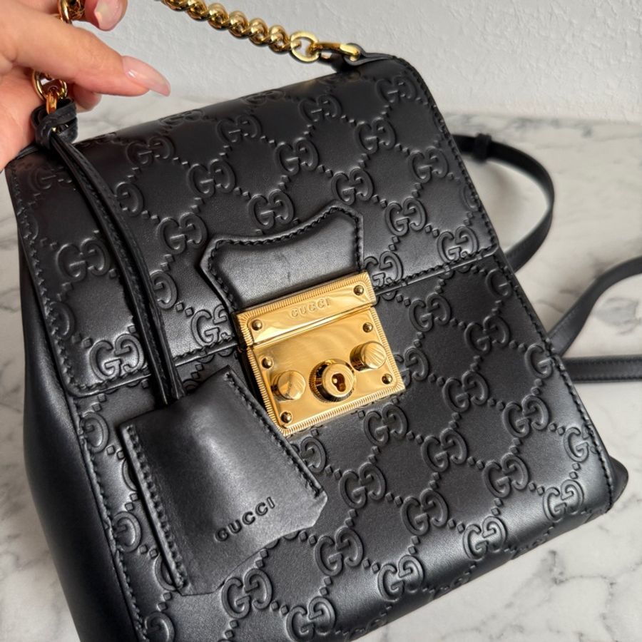 Gucci 壓紋後背包💕-5