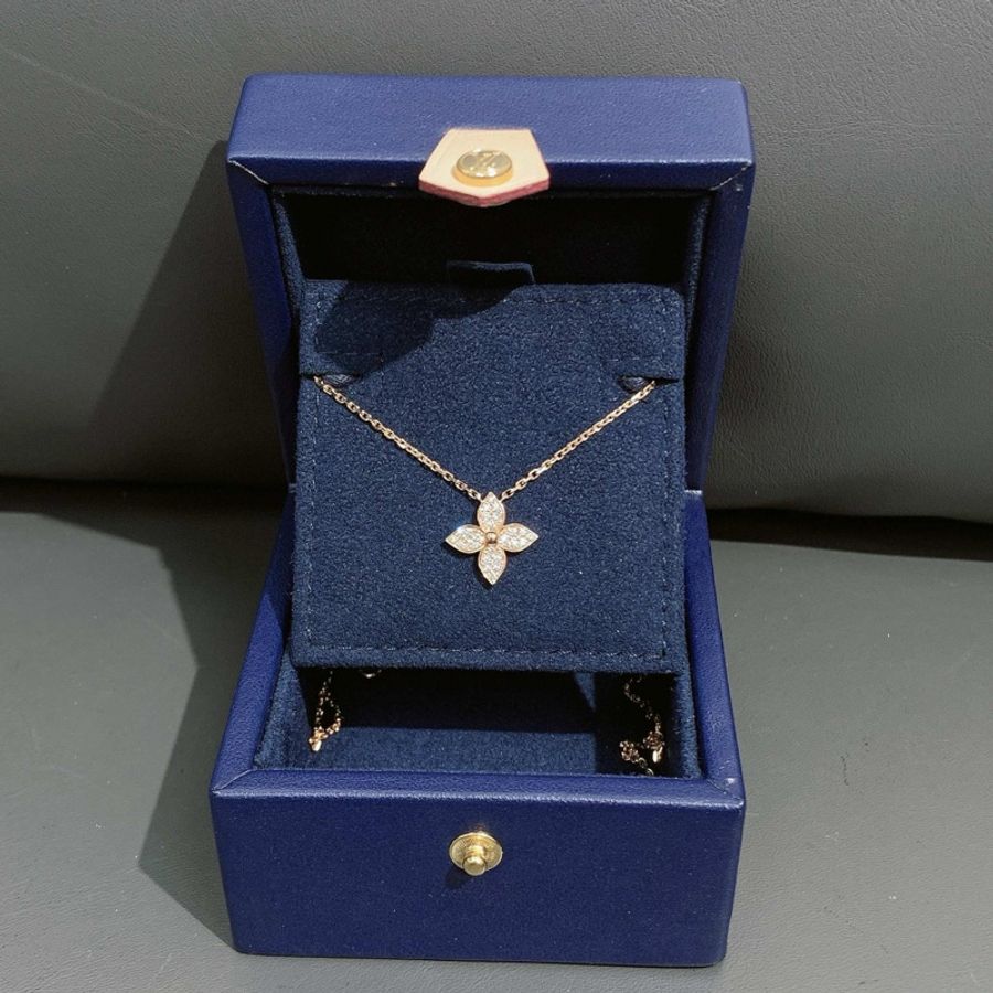 LV 路易威登 STAR BLOSSOM系列 18K金满钻四叶草项链-0