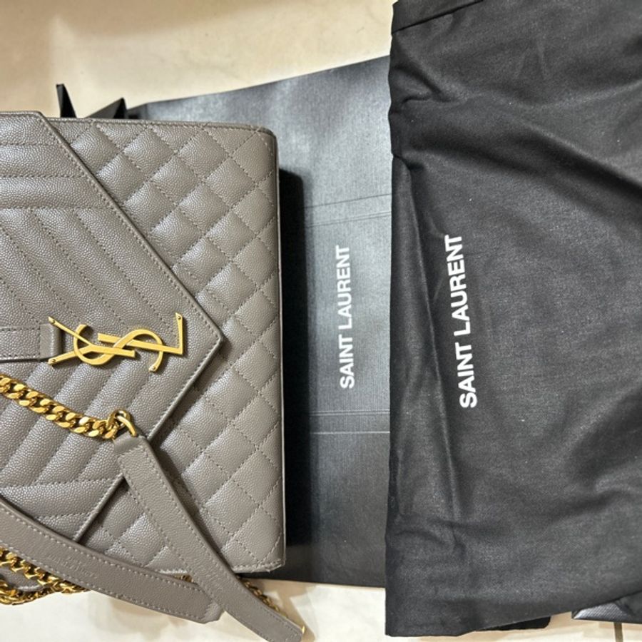 Saint Laurent粒面絎縫小牛皮中型信封袋 YSL ENVELOPE-6