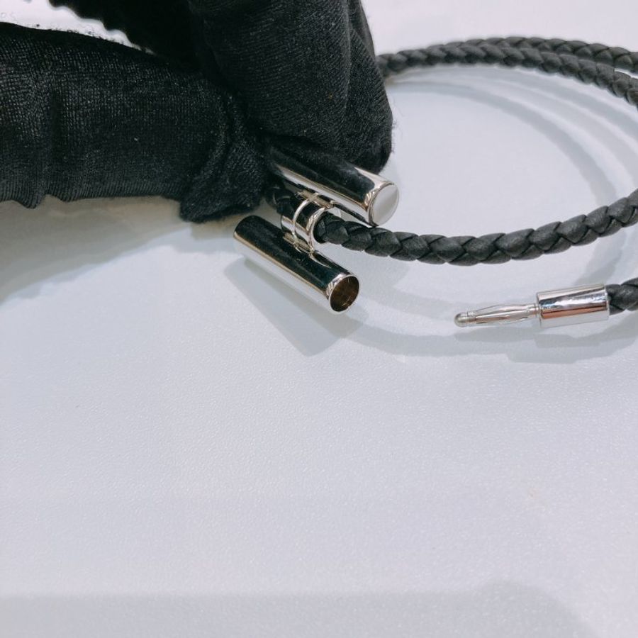 TW4519 Hermes 愛馬仕 H字皮手繩Tornis Tresse Bracelet T4 Noir x PHW-7