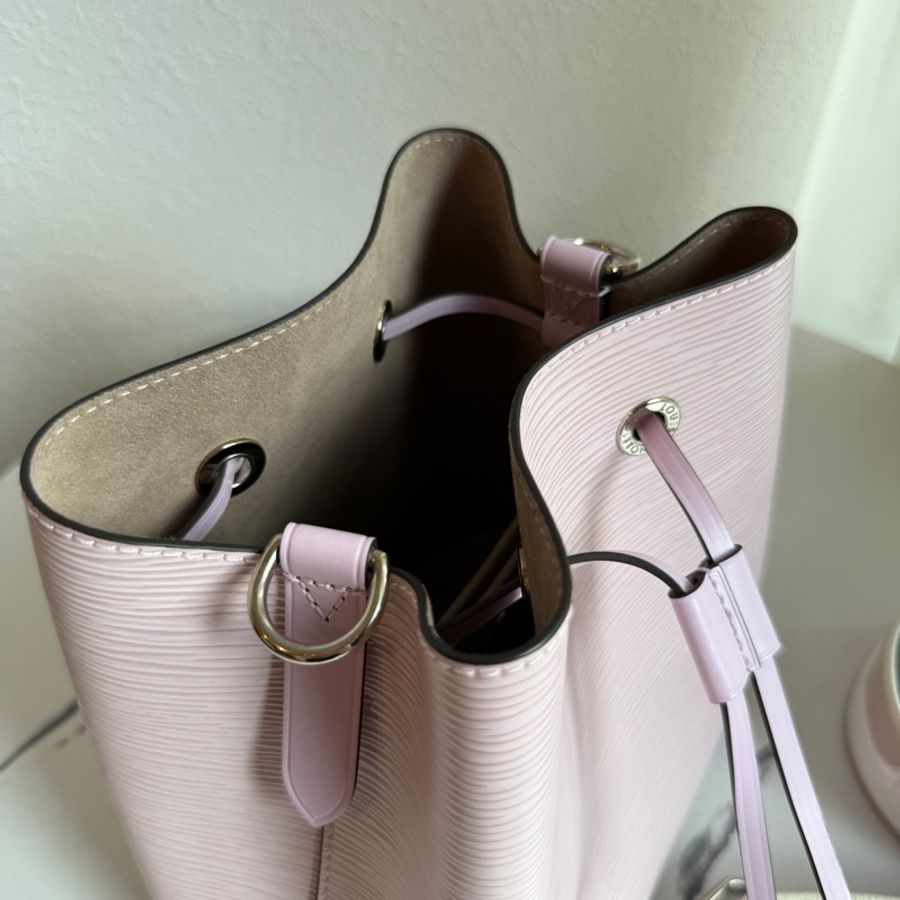 Lv epi粉色水桶bb 很好看的epi❤️now-6