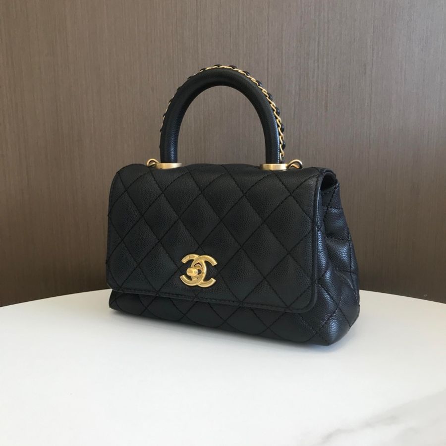 chanel coco handle mini 23p荔枝皮黑金芯片款 附件塵袋 盒子 23年票 尺寸約19*14*7cm-2