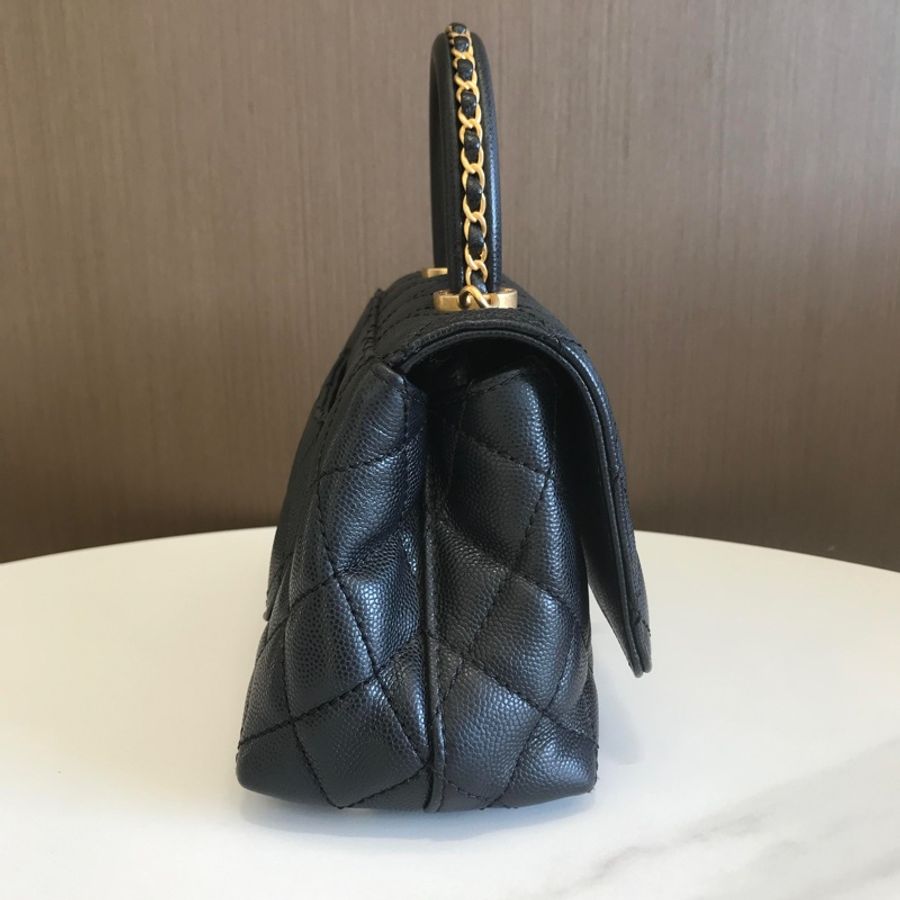 chanel coco handle mini 23p荔枝皮黑金芯片款 附件塵袋 盒子 23年票 尺寸約19*14*7cm-4