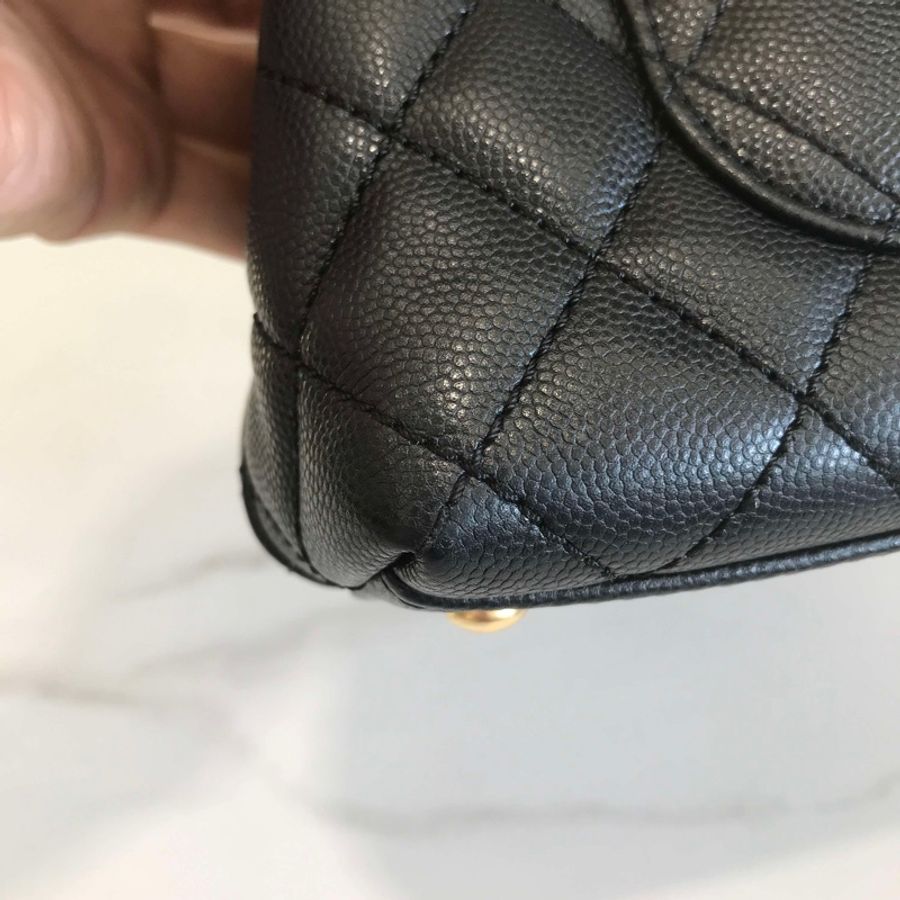 chanel coco handle mini 23p荔枝皮黑金芯片款 附件塵袋 盒子 23年票 尺寸約19*14*7cm-22
