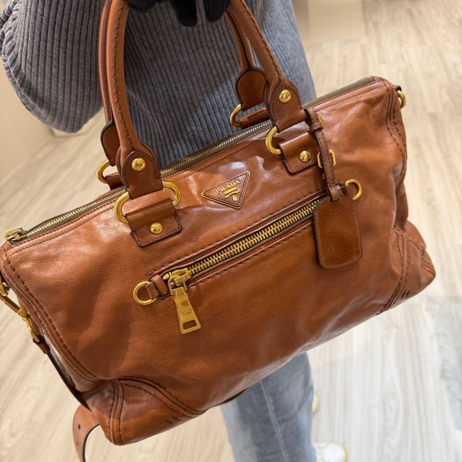 Prada 棕色公事包💼帶你賺大錢！💰💰來運轉-2