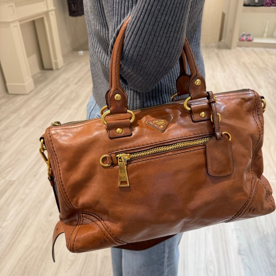 Prada 棕色公事包💼帶你賺大錢！💰💰來運轉-3