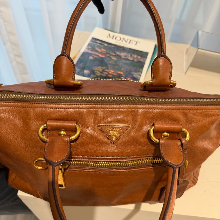 Prada 棕色公事包💼帶你賺大錢！💰💰來運轉-6