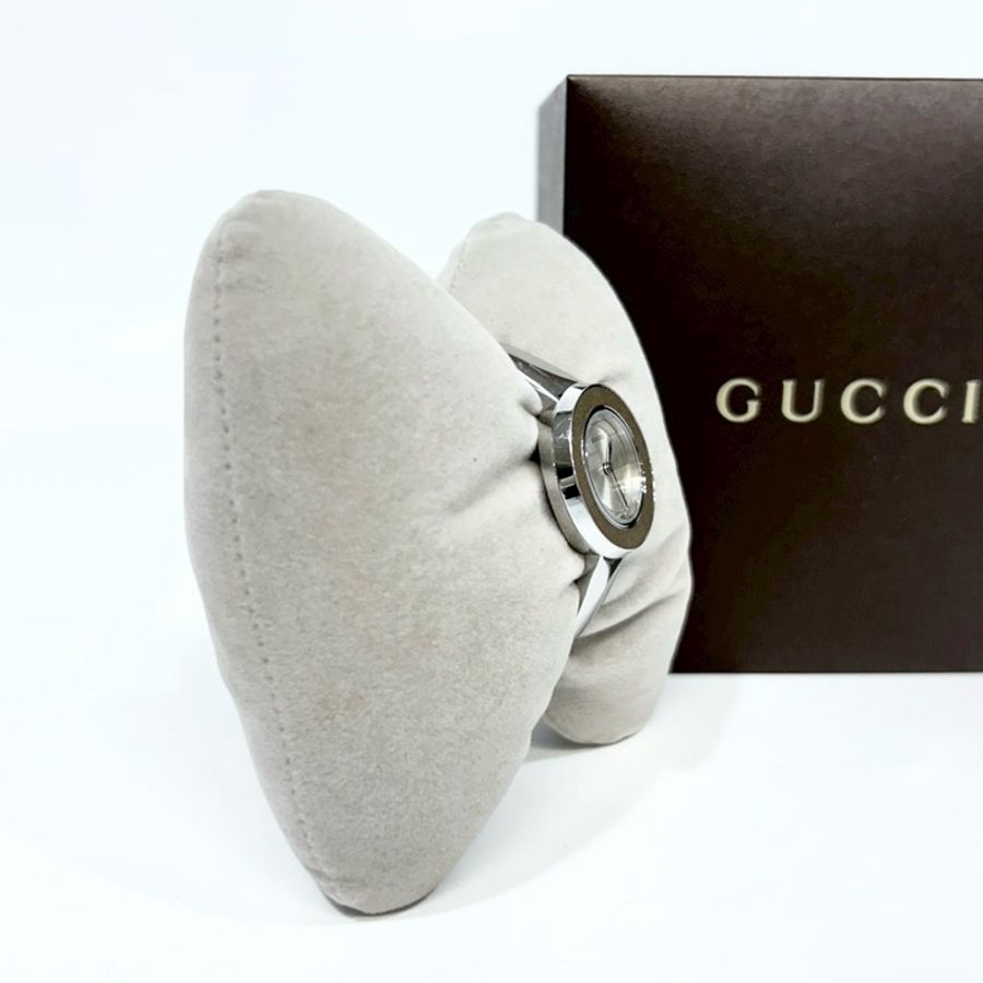 GUCCI銀灰色圓形錶盤手鐲設計手錶-2