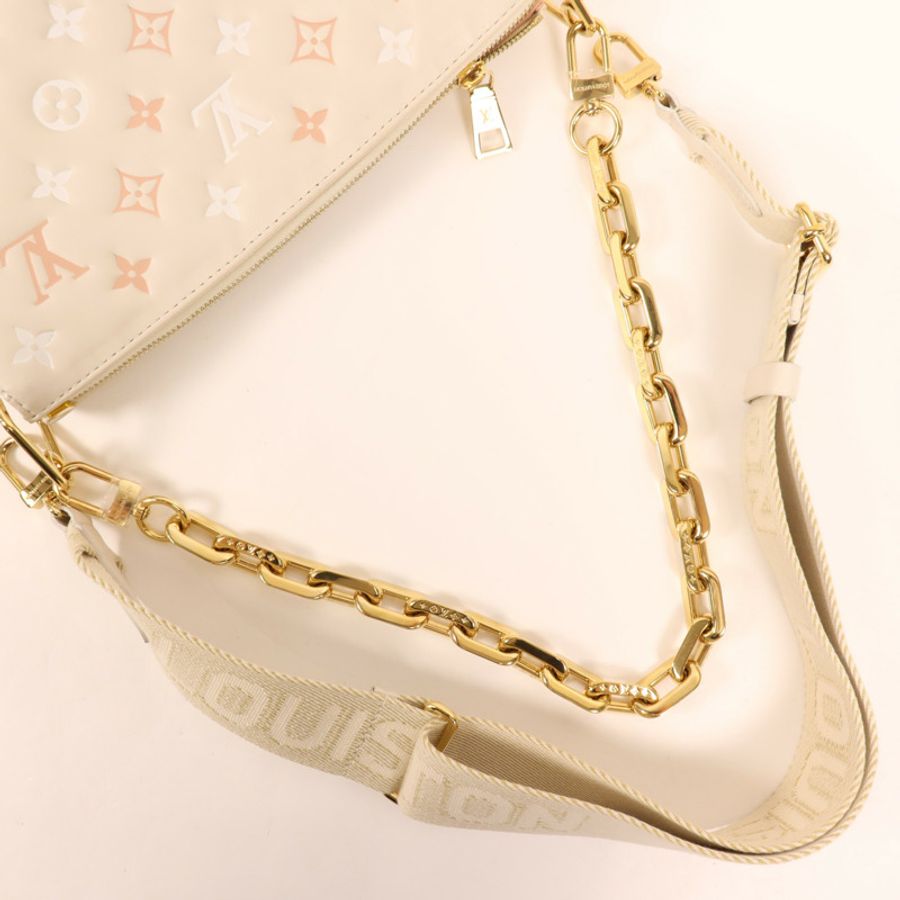 LOUIS VUITTON 【激減優惠】羊皮皮革Coussin PM金扣手挽肩背兩用袋-4
