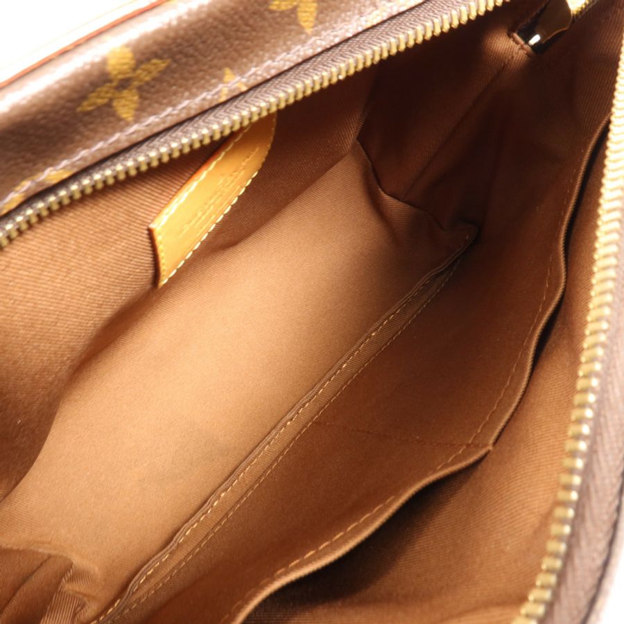 LOUIS VUITTON Monogram Soft Trunk金扣肩背袋-4