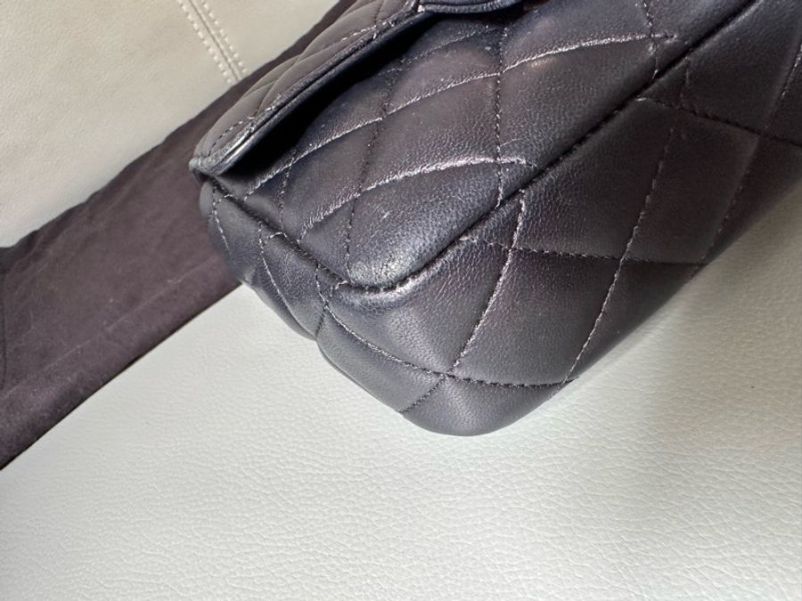 Chanel香奈兒方胖子羊皮黑金籌碼金幣鍊條包 晶片款 小號-17