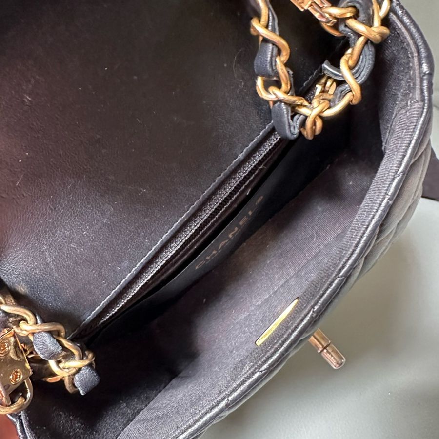 Chanel香奈兒方胖子羊皮黑金籌碼金幣鍊條包 晶片款 小號-29