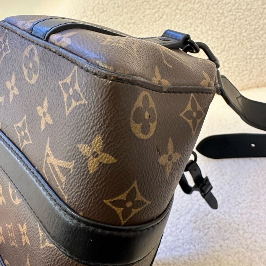 LV限量秀款 Keepall 老花斑馬人揹包-19