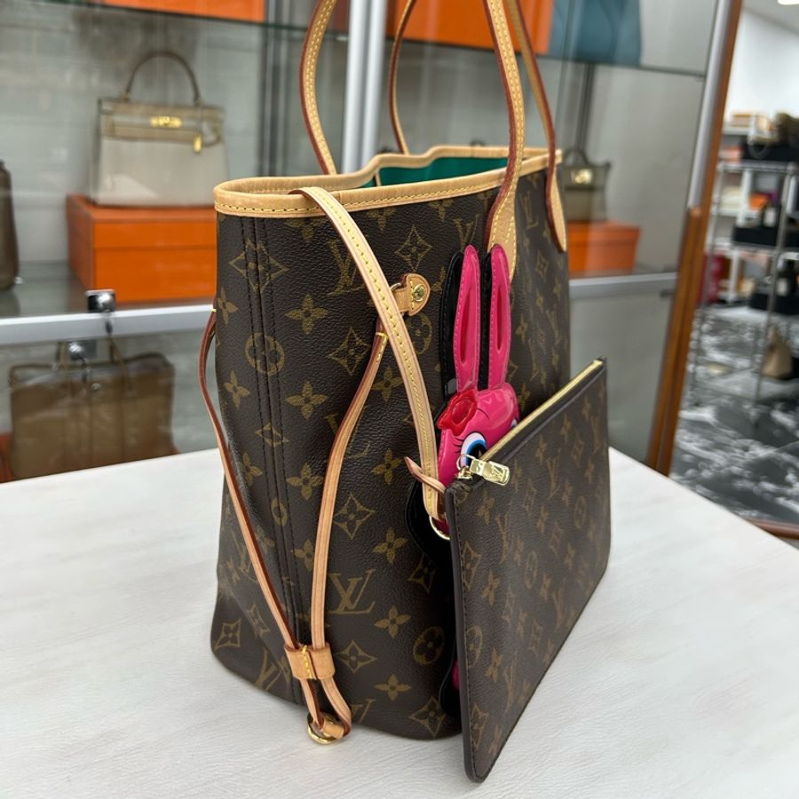 LV 藝術家聯名款 多金兔never full 子母購物袋-2