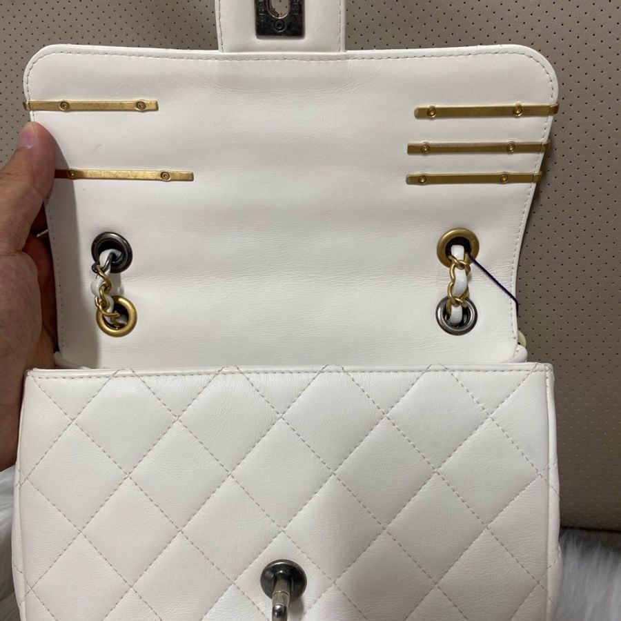 香奈兒Chanel 限定款奶白色徽章cf小號 芯片款-4