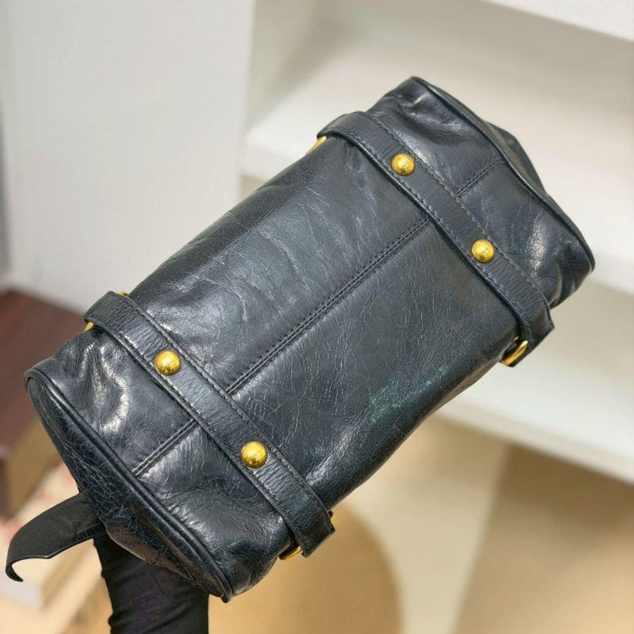 (稀有款式✨)🏷Miumiu.蝴蝶結機車包 油蠟皮 小號-8