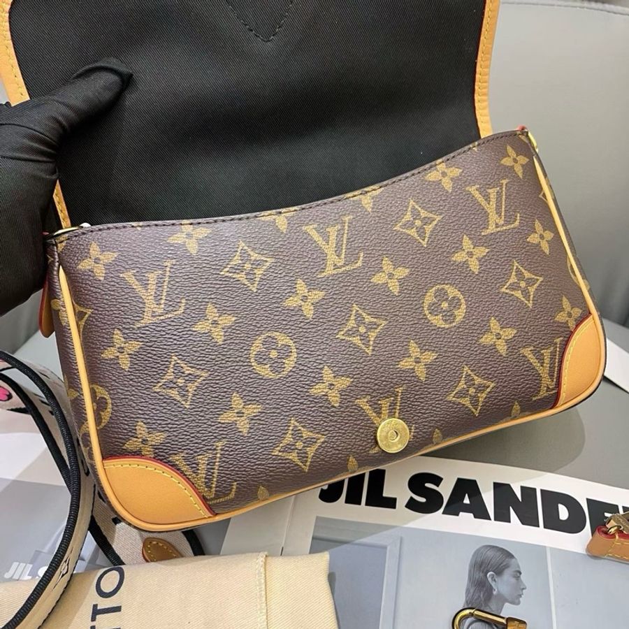 LV diane 法棍包黑色肩帶-3