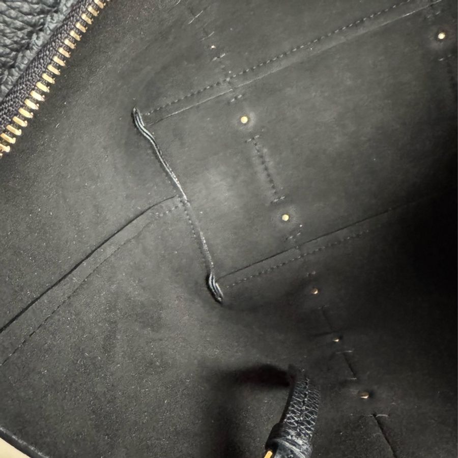 Ferragamo 黑色小金logo肩背包-16
