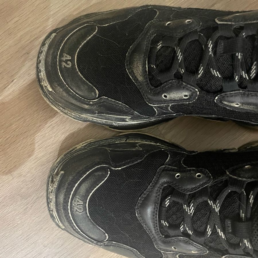 已售出 Balenciaga Triple S 二手-2