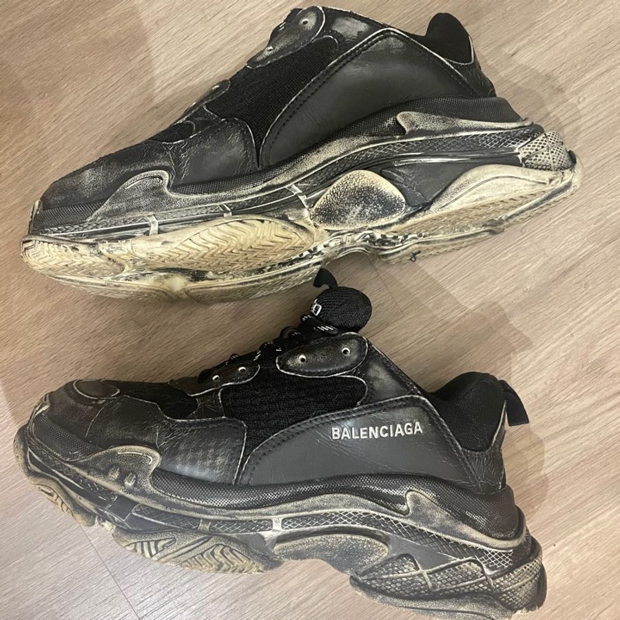 已售出 Balenciaga Triple S 二手-3