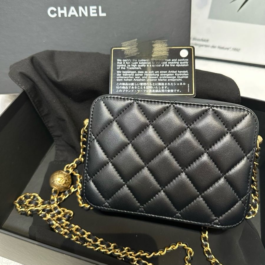 Chanel 小金球方盒相機包 小羊皮 31開 鏈條可調節單肩斜挎兩用 尺寸約14.5×10.5×6 附件：身份卡/防塵袋-1
