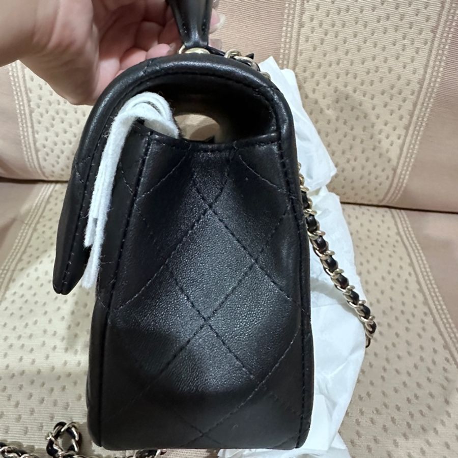 2025 10月購入 CHANEL COCO HANDLE CF 20 黑銀羊皮 迷你頂級手柄翻蓋包 小羊皮-3