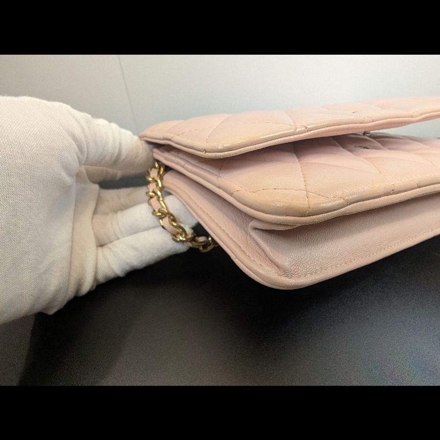 Chanel 稀有櫻花粉 小羊皮鏈條WOC 九成新-9
