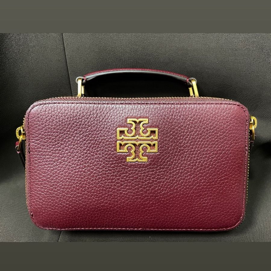 Tory Burch Britten 小盒子包 | 酒紅色霧金扣-5