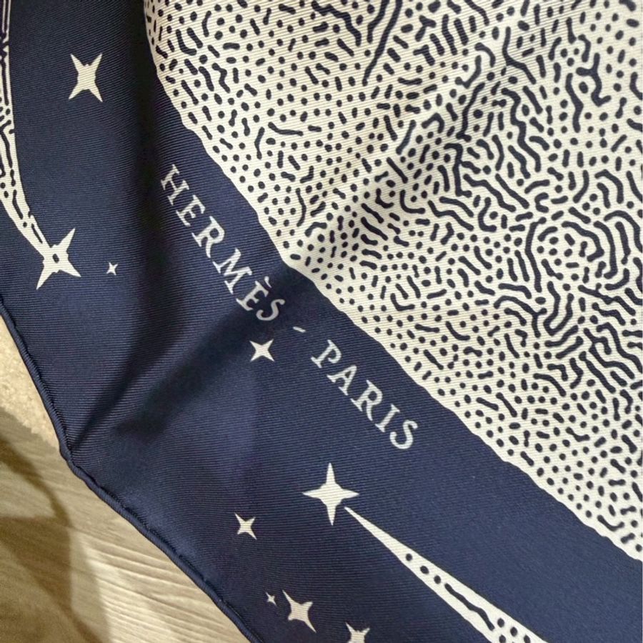 HERMES 月球飛馬雙面絲巾 全新品-2