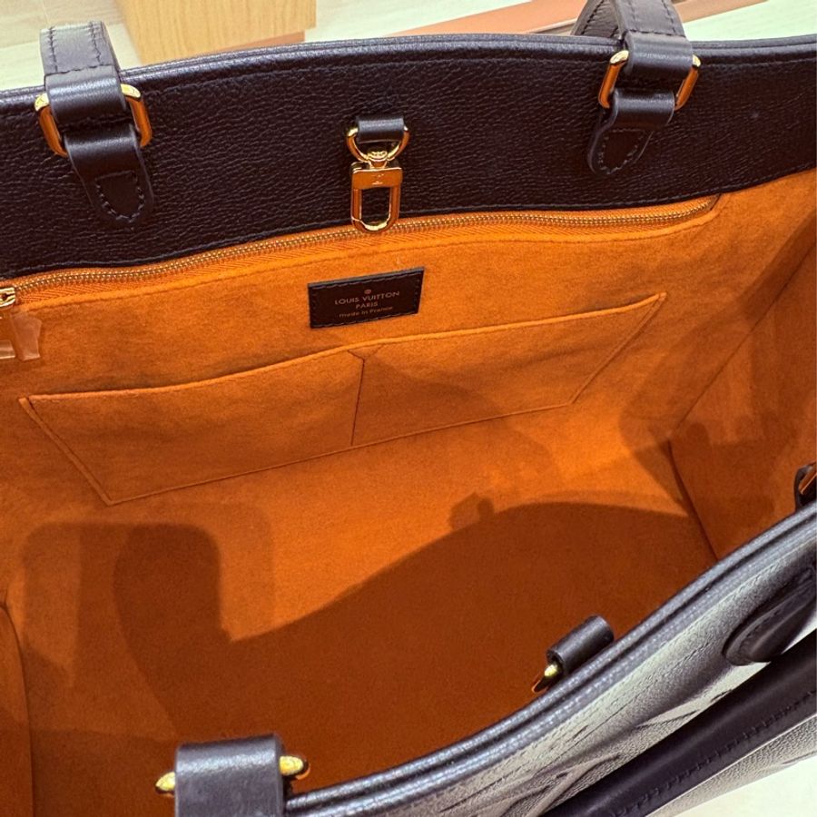 Louis Vuitton  On the Go 全新大容量 男女通用❤️‍🔥-7