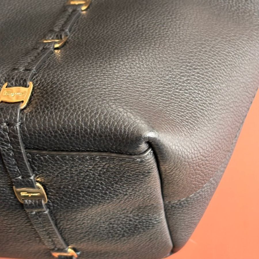 ::Salvatore Ferragamo:: Vara GG-21H604 黑色皮革手提包 托特包 肩背包-17