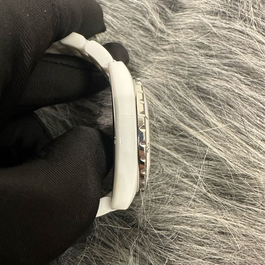 Chanel 白陶瓷12點鑽日期窗機械腕錶J12 H1629-2