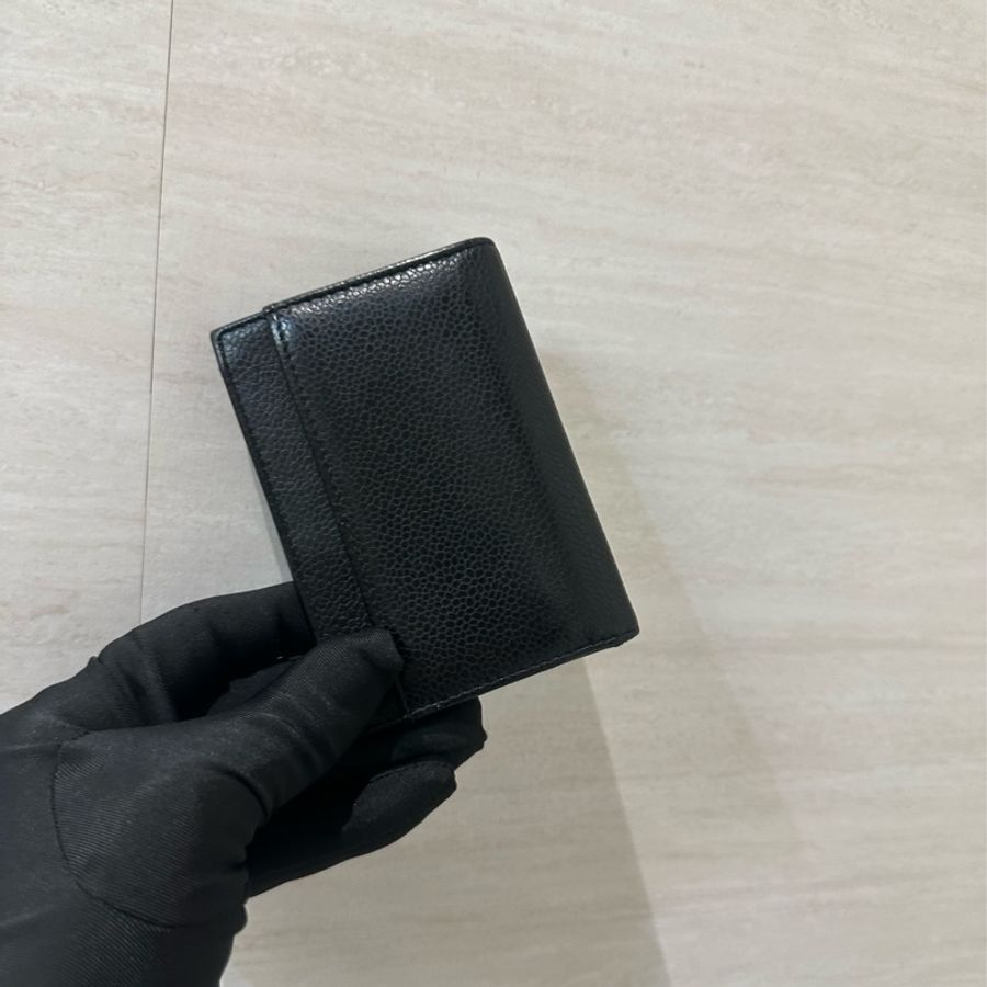 Chanel 黑荔枝牛皮對開2卡卡夾-1