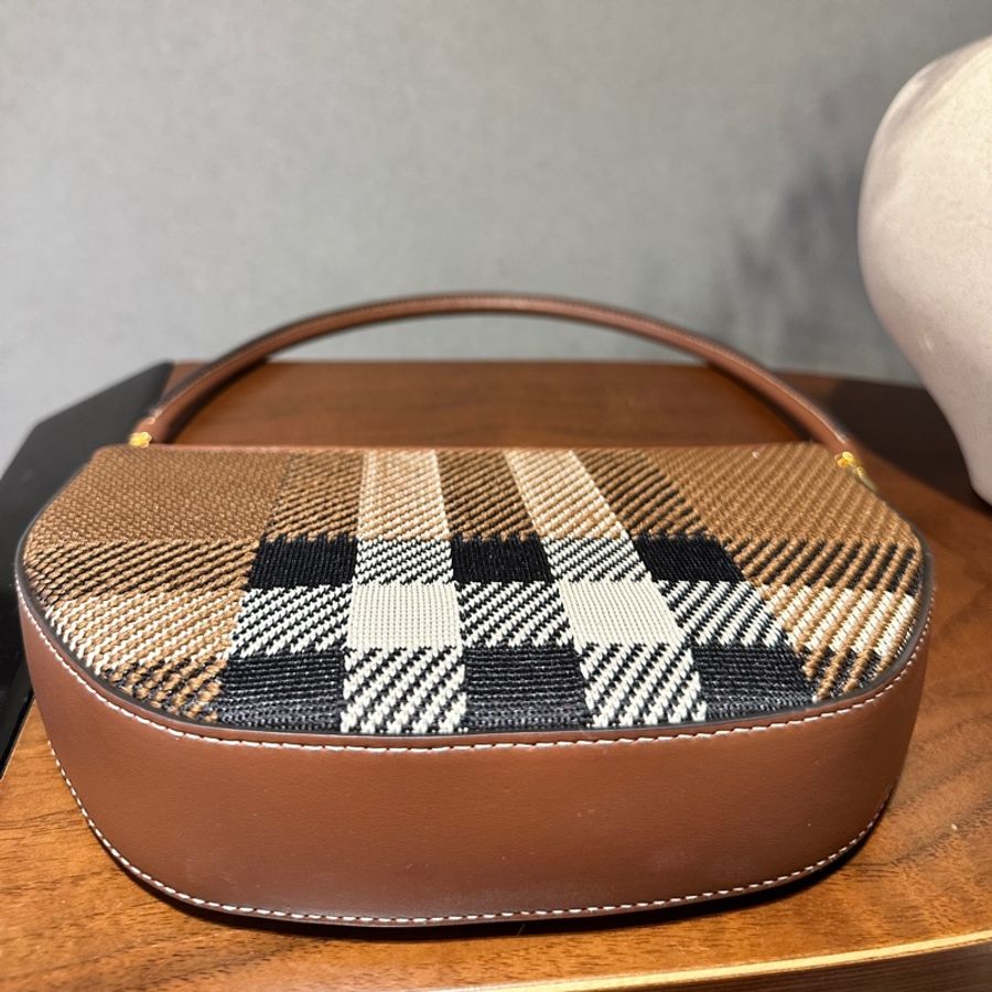 Burberry Olympia 針織格紋小手袋-2