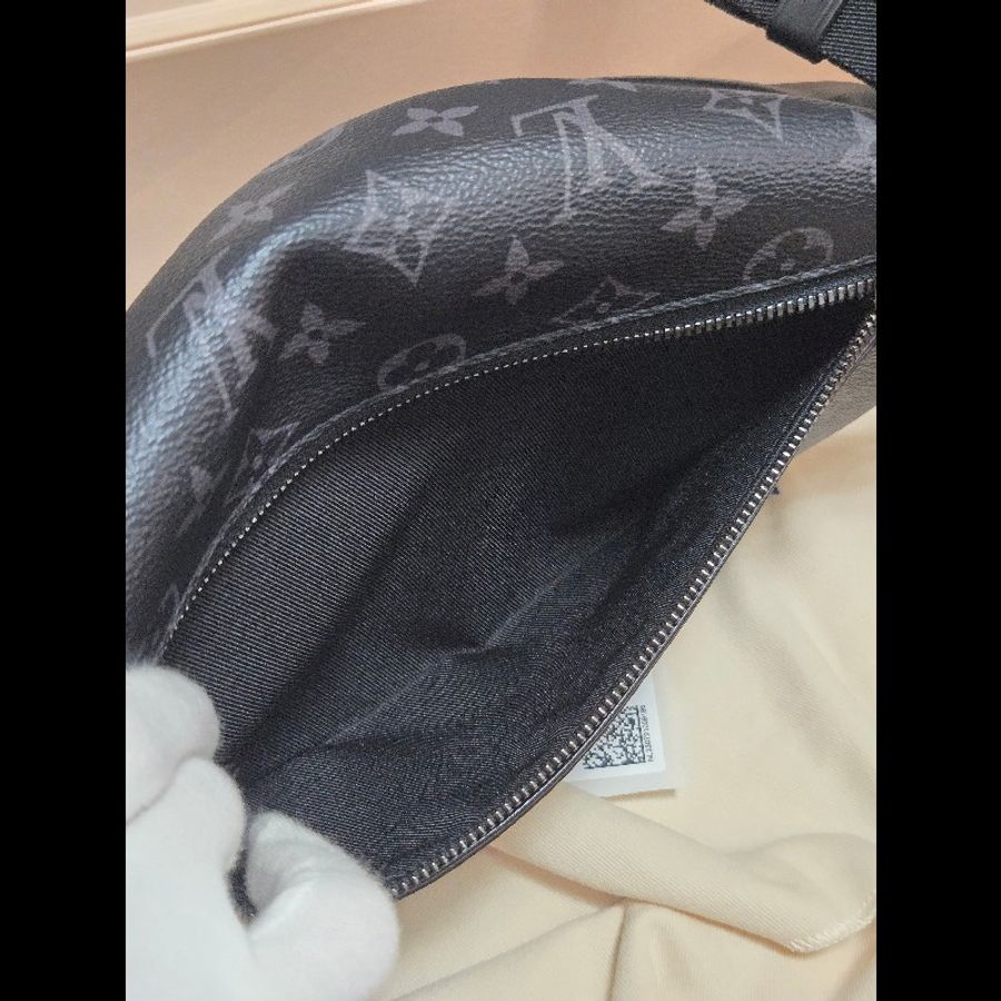 LV Discovery 黑色老花 腰包 胸口包 🈶購證盒裝防塵-20